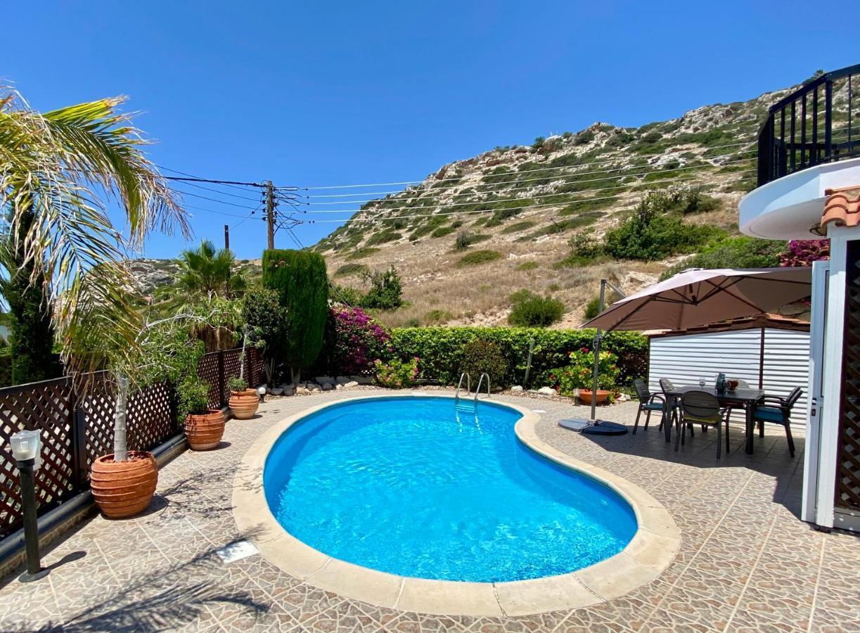 Villa Alicia With Priv Pool, Beautiful Garden And Shady Veranda- 5 Min To The Beach Peyia Exterior photo